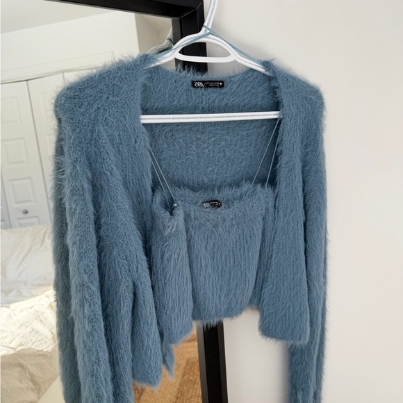 Zara Soft Textured Blue Knitwear - Picture 1 of 4